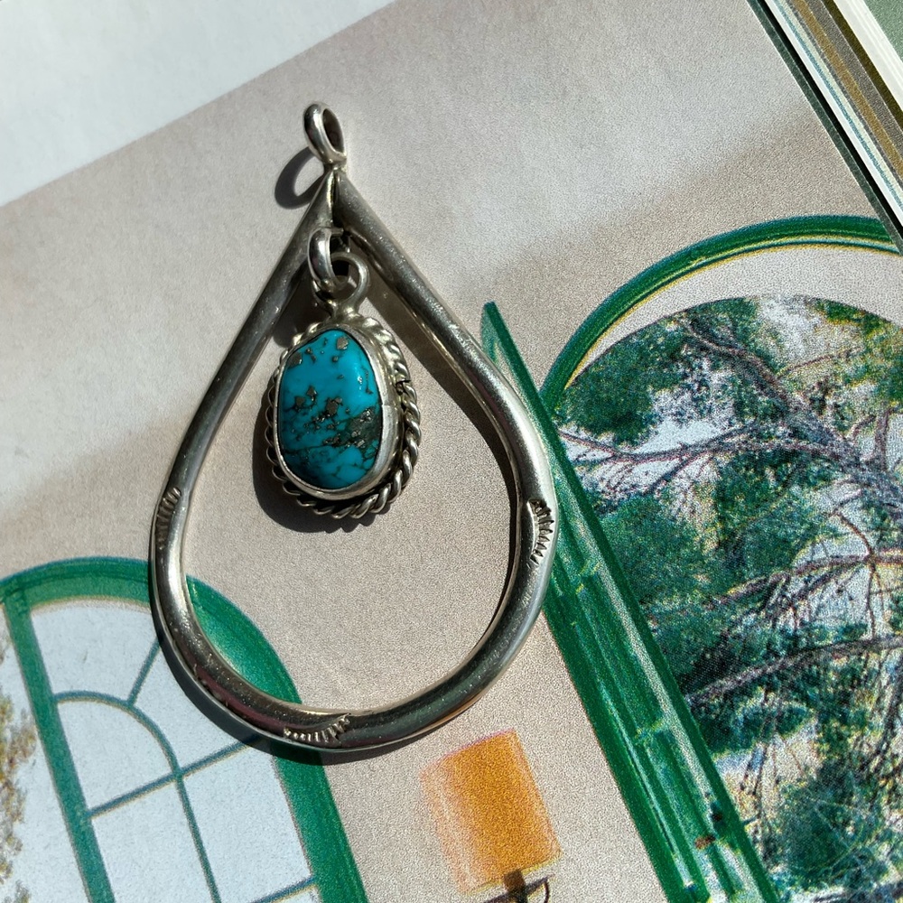 Native STERLING SILVER PENDANT - Picture 2 of 10
